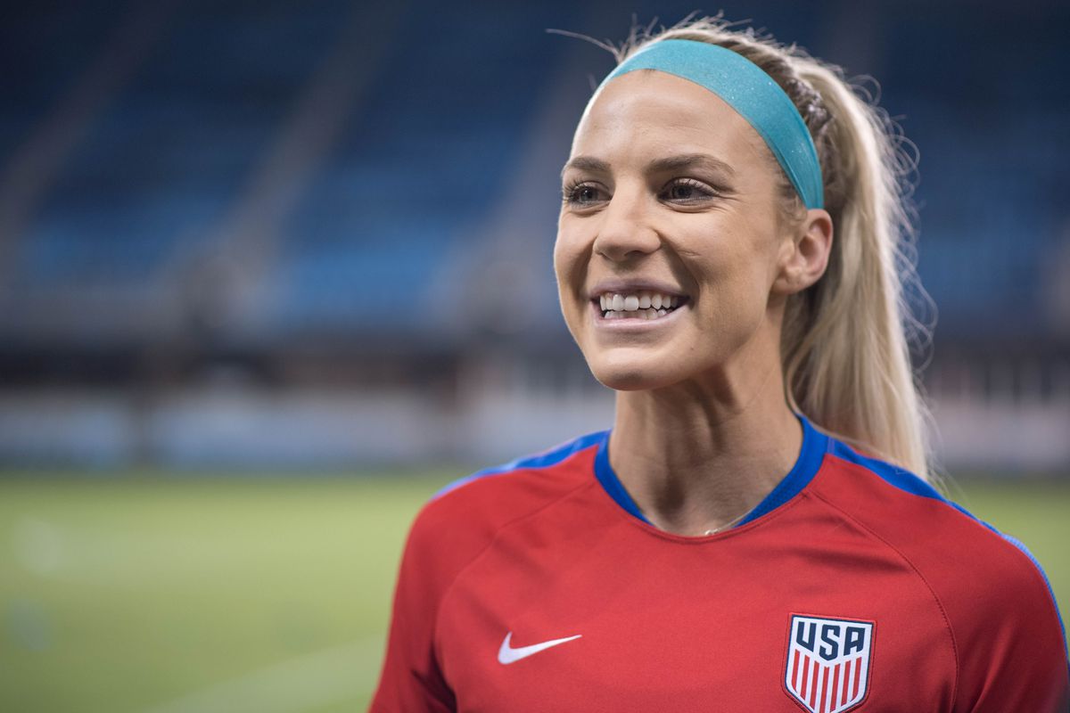 Julie Ertz too sexy picture.