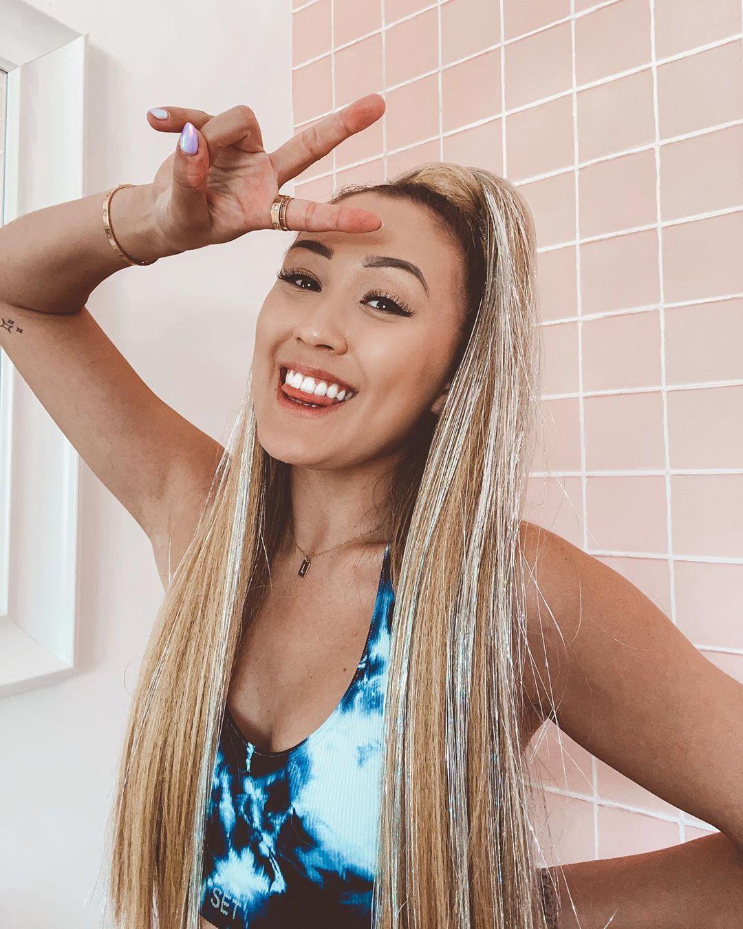 51 Hot Pictures Of LaurDIY Are Excessively Damn Engaging 28