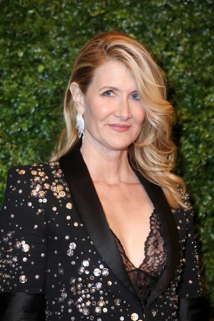 46 Sexy and Hot Laura Dern Pictures – Bikini, Ass, Boobs 19