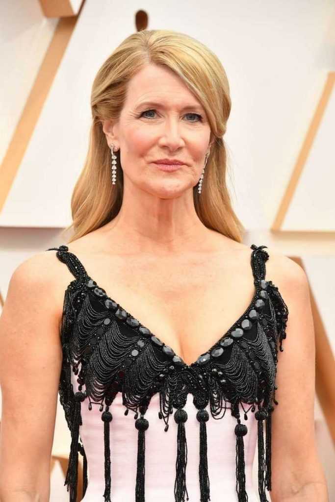 46 Sexy and Hot Laura Dern Pictures – Bikini, Ass, Boobs 207