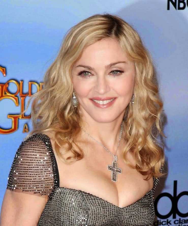 50 Sexy and Hot Madonna Pictures – Bikini, Ass, Boobs 41