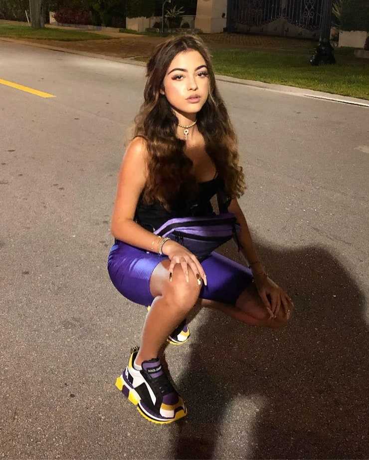 70+ Malu Trevejo Hot Pictures Will Drive You Nuts For Her 25