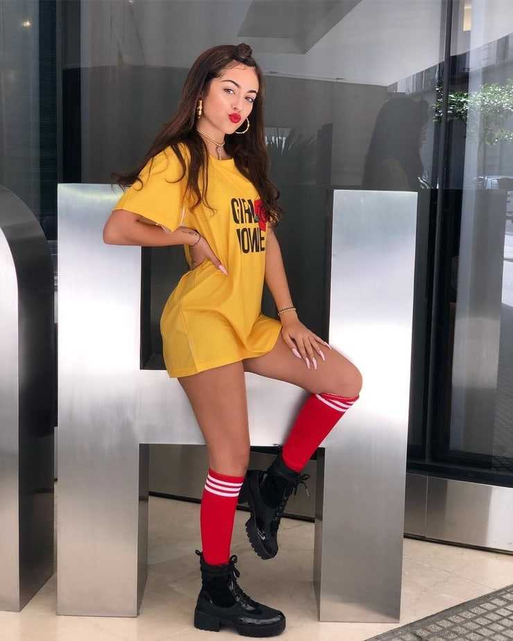 70+ Malu Trevejo Hot Pictures Will Drive You Nuts For Her 9