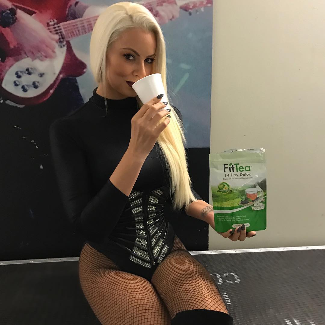 Maryse Ouellet Proves hot pic
