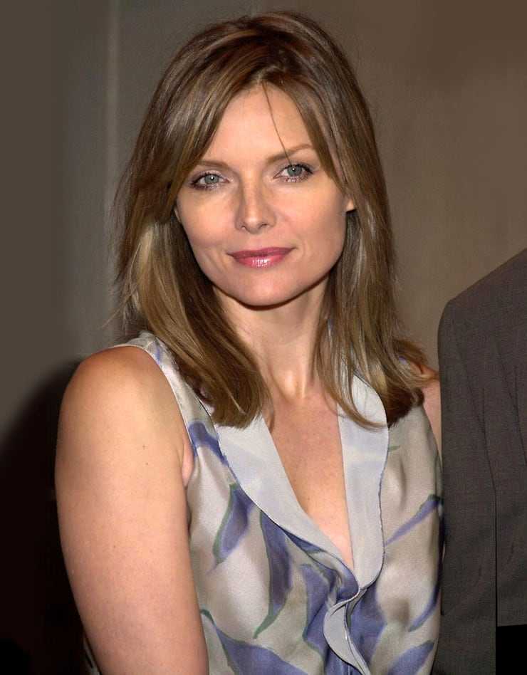 45 Sexy and Hot Michelle Pfeiffer Pictures – Bikini, Ass, Boobs 24