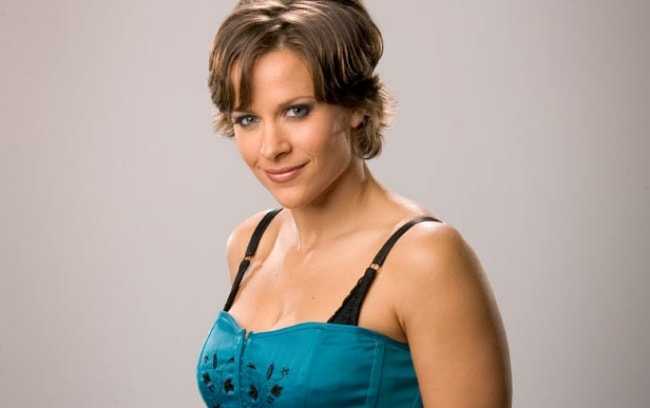 49 Molly Holly Nude Pictures Can Make You Submit To Her Glitzy Looks 40
