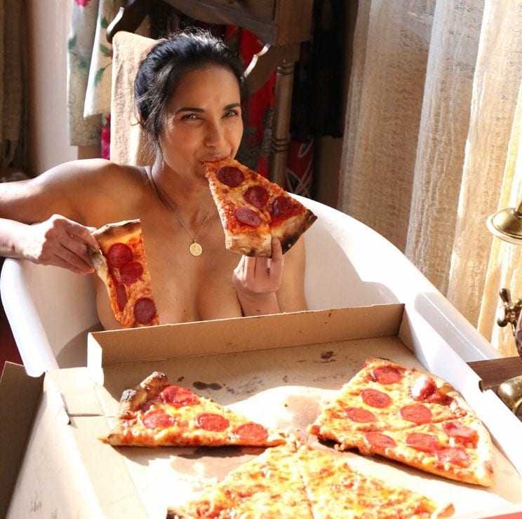 50 Sexy and Hot Padma Lakshmi Pictures – Bikini, Ass, Boobs 6