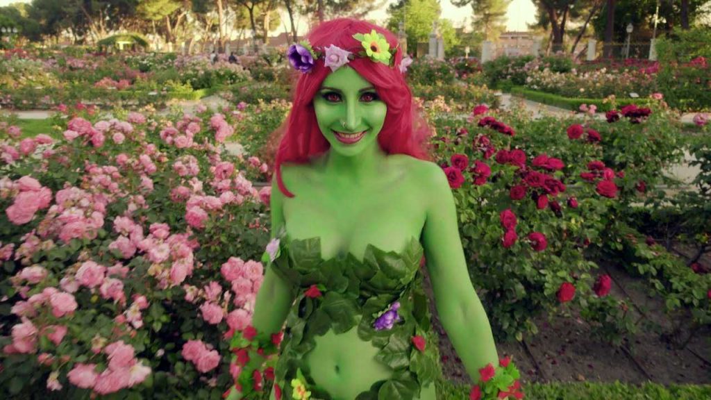 43 Sexy and Hot Poison Ivy Pictures – Bikini, Ass, Boobs 101