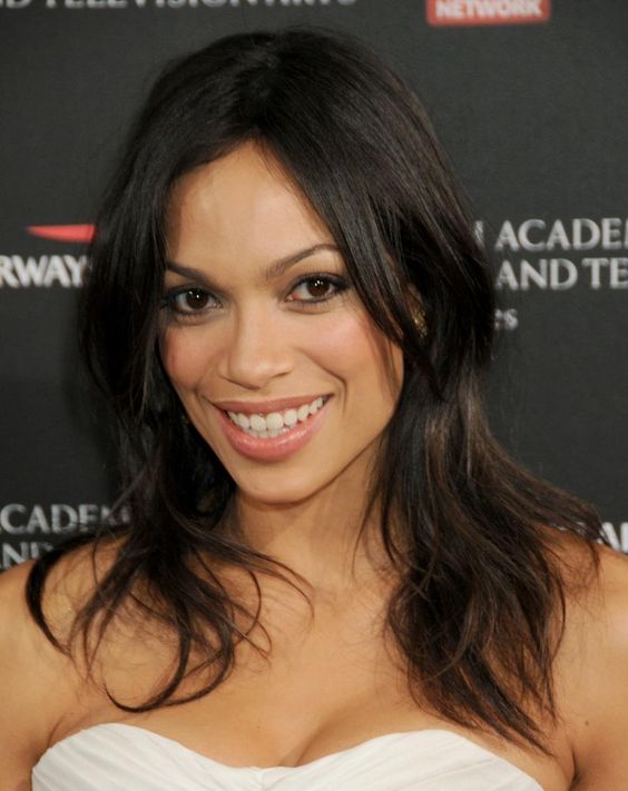 52 Sexy and Hot Rosario Dawson’s Pictures – Bikini, Ass, Boobs 23