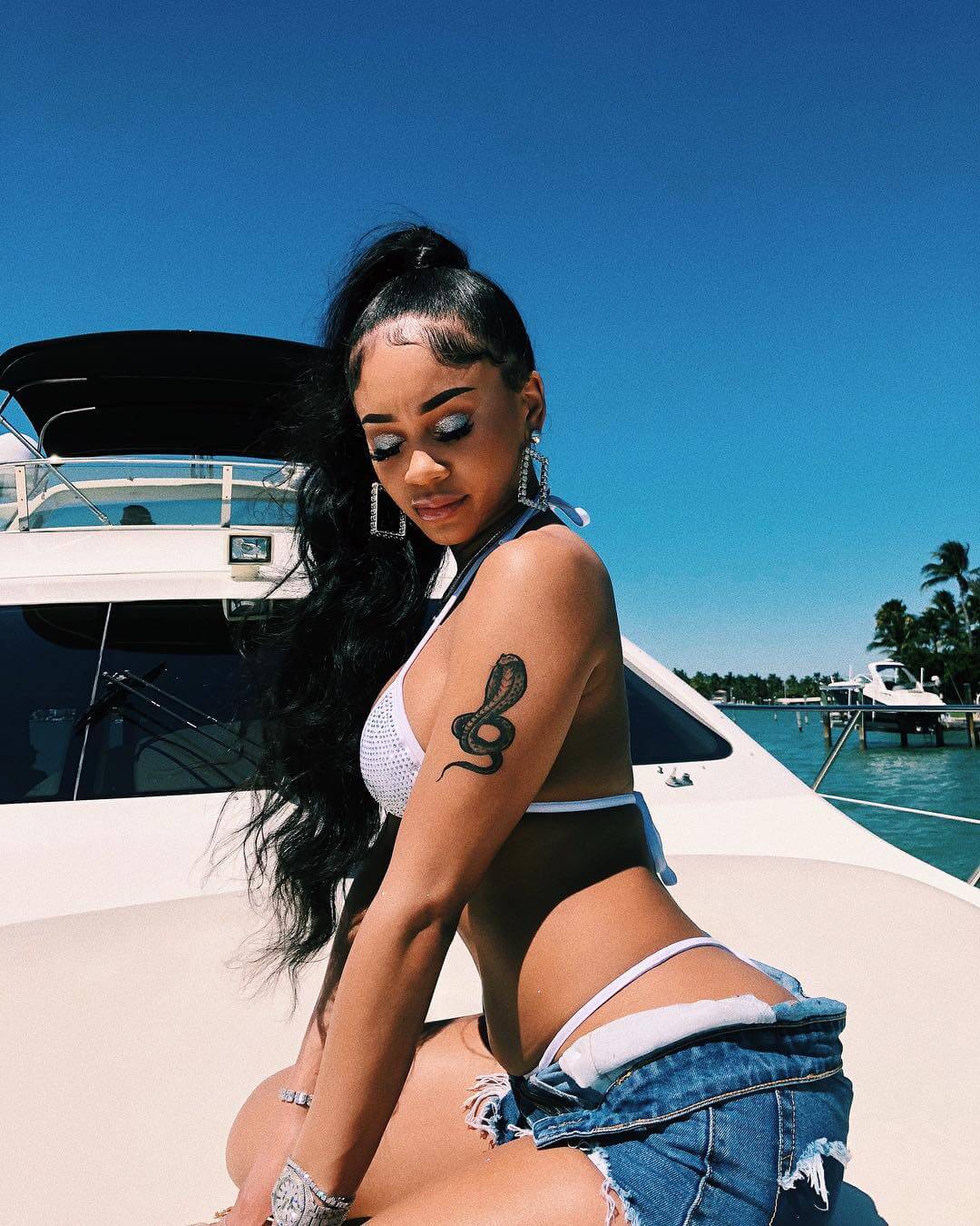 Saweetie sexy side pictures