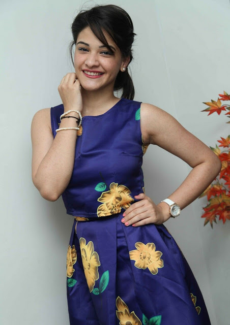 Tanishka Kapoor South Indian Most Beautiful Model Still in Blue Dress 6