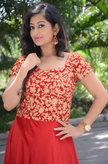 Tamil Actress Tejaswini Prakash Latest Cute Pics 6