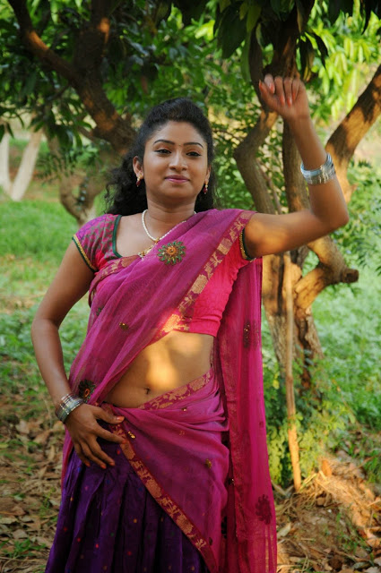 Telugu Tv Actress Vishnu Priya Hot Pics In Saree 75
