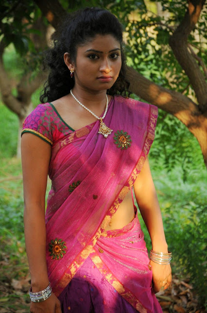 Telugu Tv Actress Vishnu Priya Hot Pics In Saree 6