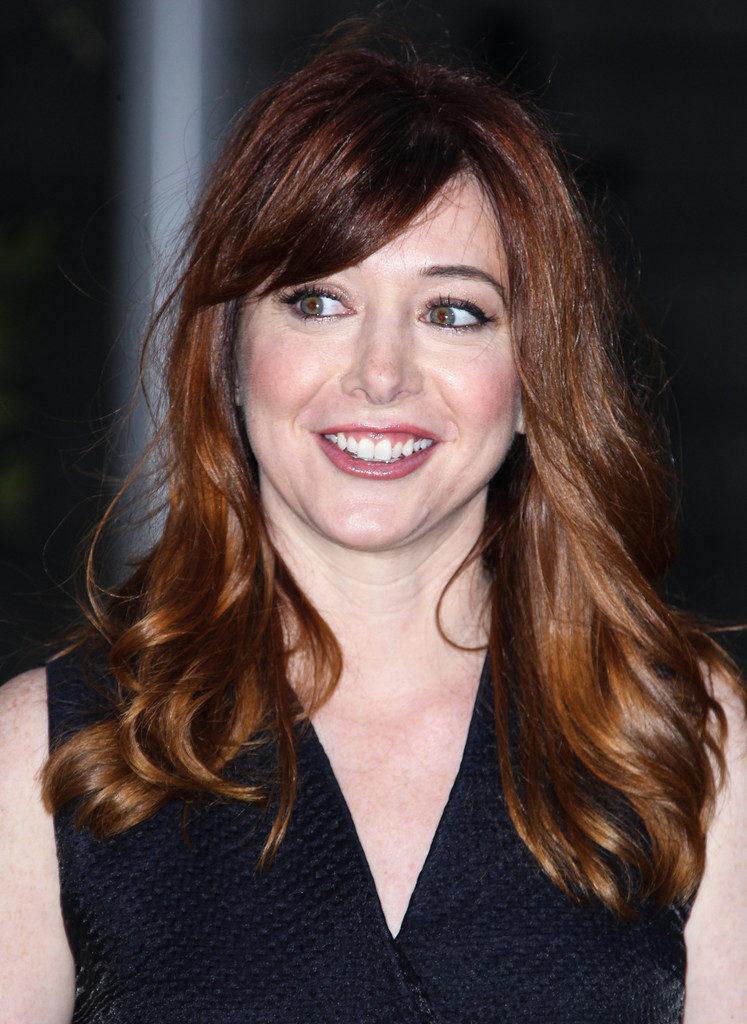 70+ Hot Pictures Of Alyson Hannigan Which Will Make You Fall In Love With Her Sexy Body 21