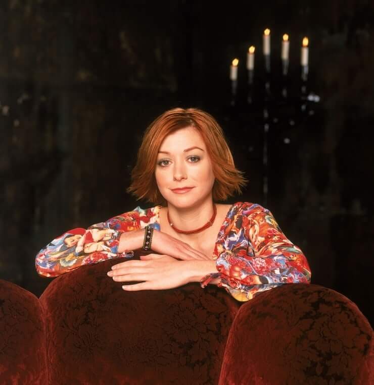 70+ Hot Pictures Of Alyson Hannigan Which Will Make You Fall In Love With Her Sexy Body 11