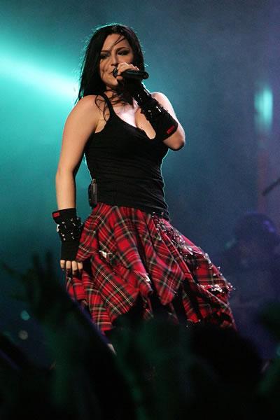 70+ Hot Pictures Of Amy Lee From Evanescence Prove She Is The Sexiest Woman On The Planet 5