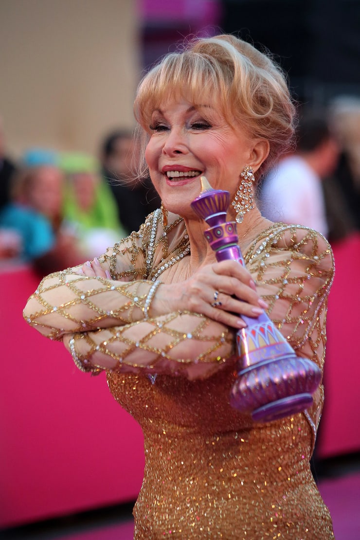 70+ Hot Pictures Of Barbara Eden From I Dream of Jeannie Are Just Too Yum For Her Fans 11
