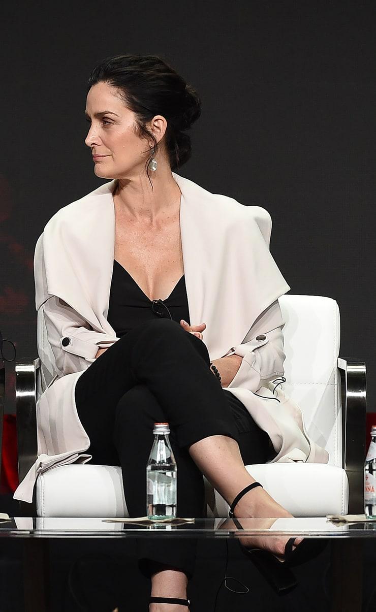 70+ Hot Pictures Of Carrie Anne Moss Will Drive You Nuts For Her 379