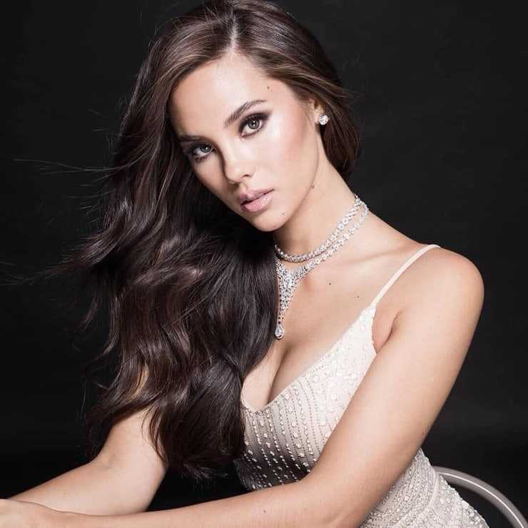 70+ Hot Pictures Of Catriona Gray Which Will Make Your Hands Want Her 22