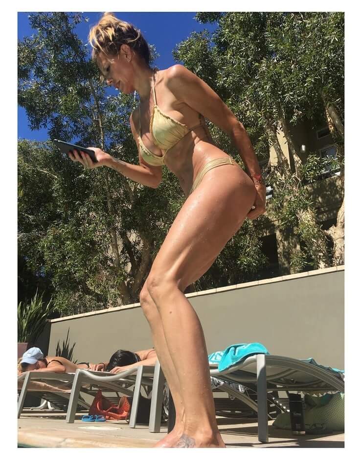 51 Sexy and Hot Charisma Carpenter Pictures – Bikini, Ass, Boobs 312