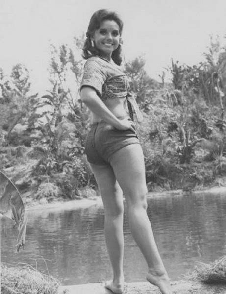 50 Sexy and Hot Dawn Wells Pictures – Bikini, Ass, Boobs 38