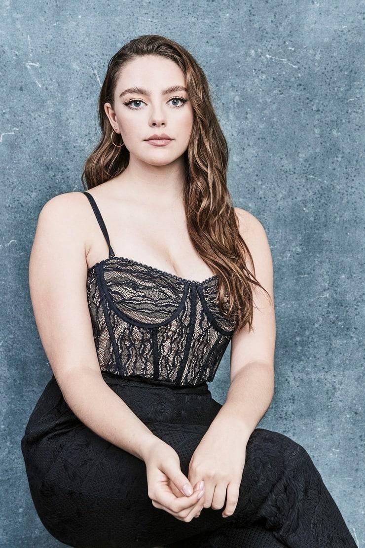 70+ Danielle Rose Russell Hot Pictures Will Drive You Nuts For Her 43