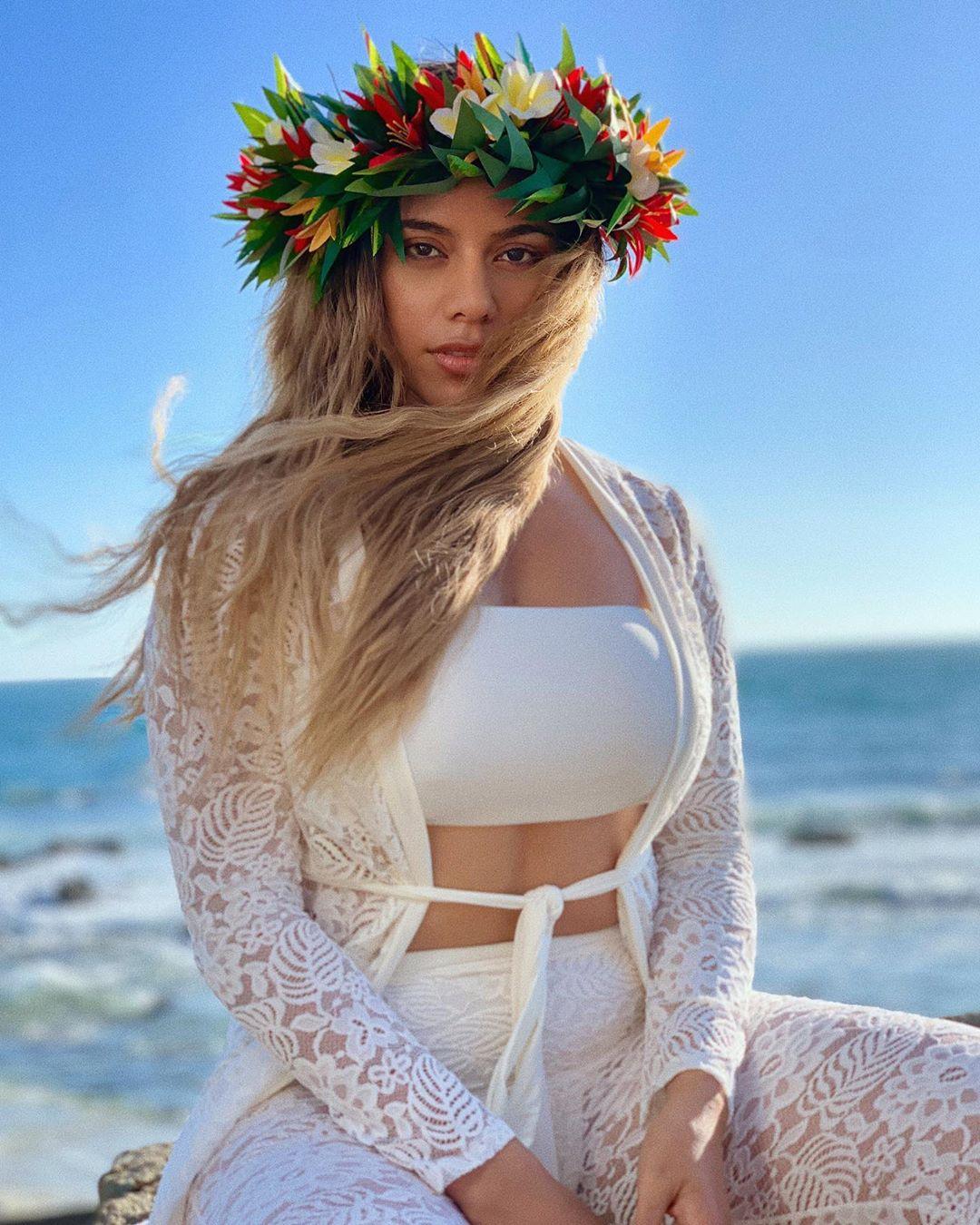 51 Hot Pictures Of Dinah Jane That Will Make Your Heart Pound For Her 16