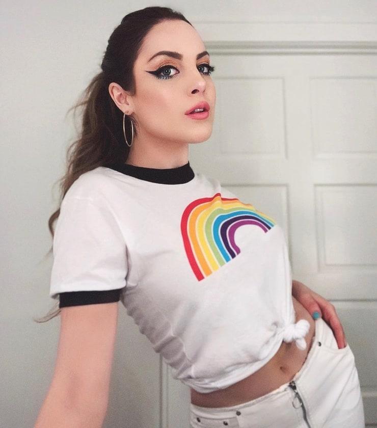 70+ Hot Pictures Of Elizabeth Gillies Are Provocative As Hell 22