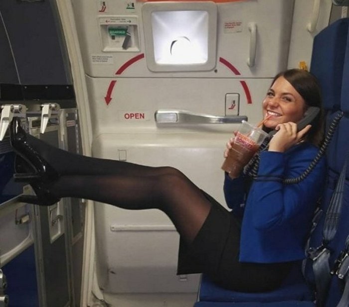 33 Funny Flight Attendants That Will Make Your Day-01