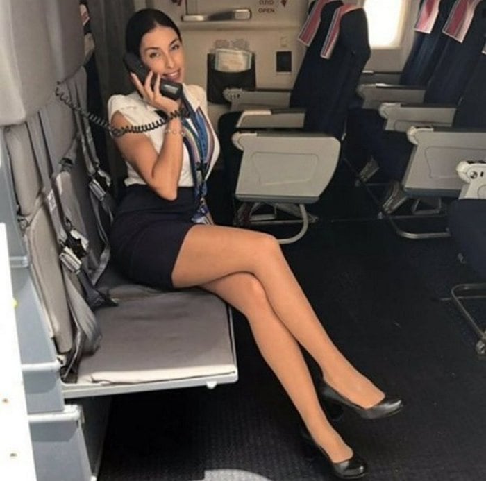 33 Funny Flight Attendants That Will Make Your Day-02