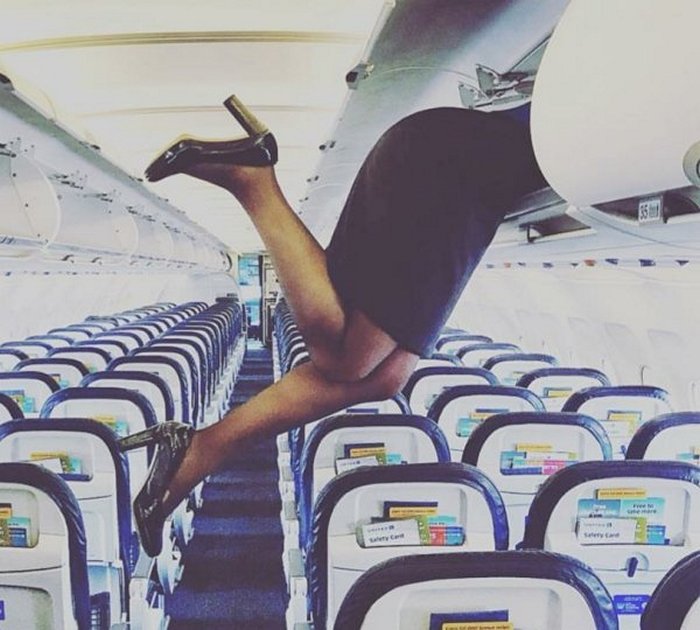 33 Funny Flight Attendants That Will Make Your Day-10