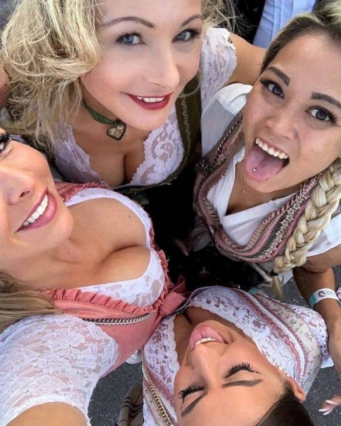 Gorgeous Girls At Oktoberfest (50 Photos)-38