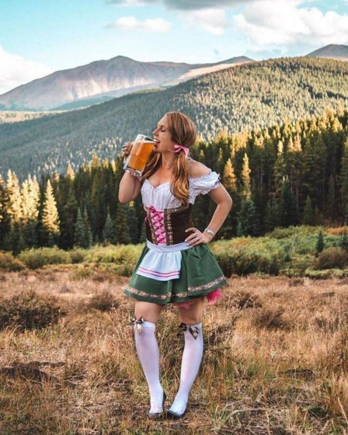 Gorgeous Girls At Oktoberfest (50 Photos)-48