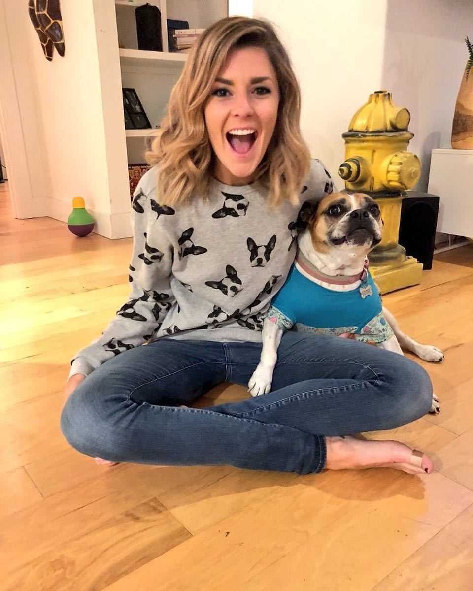 51 Hot Pictures Of Grace Helbig Which Will Make You Become Hopelessly Smitten With Her Attractive Body 10