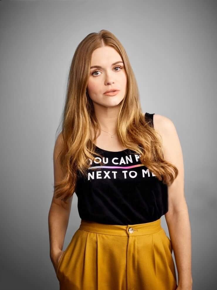 70+ Hot Pictures Of Holland Roden Will Drive You Nuts For Her 4