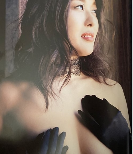 40 Sexy and Hot Io Shirai Pictures – Bikini, Ass, Boobs 4