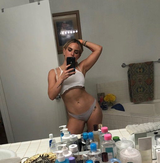 60 Sexy and Hot JoJo Pictures – Bikini, Ass, Boobs 6