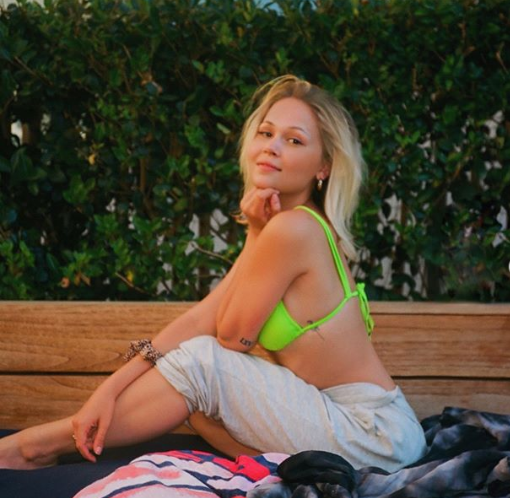 60 Sexy and Hot Kelli Berglund Pictures – Bikini, Ass, Boobs 15