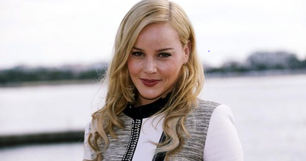 42 Sexy and Hot Abbie Cornish Pictures – Bikini, Ass, Boobs 42