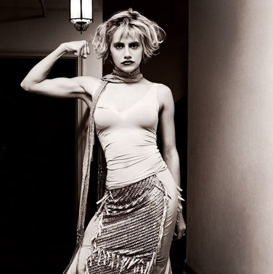 59 Sexy and Hot Brittany Murphy Pictures – Bikini, Ass, Boobs 278