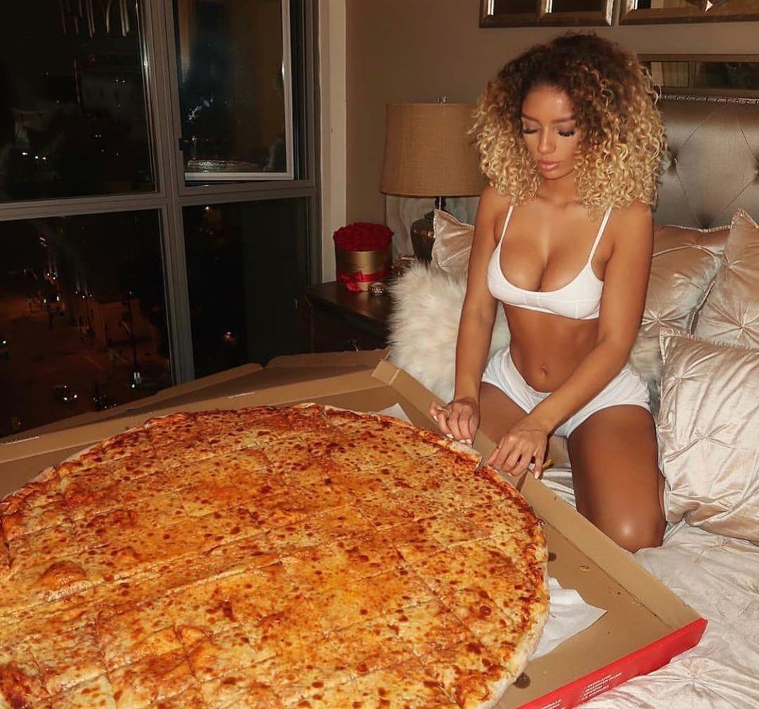 51 Hot Pictures Of Jena Frumes That Will Fill Your Heart With Triumphant Satisfaction 2