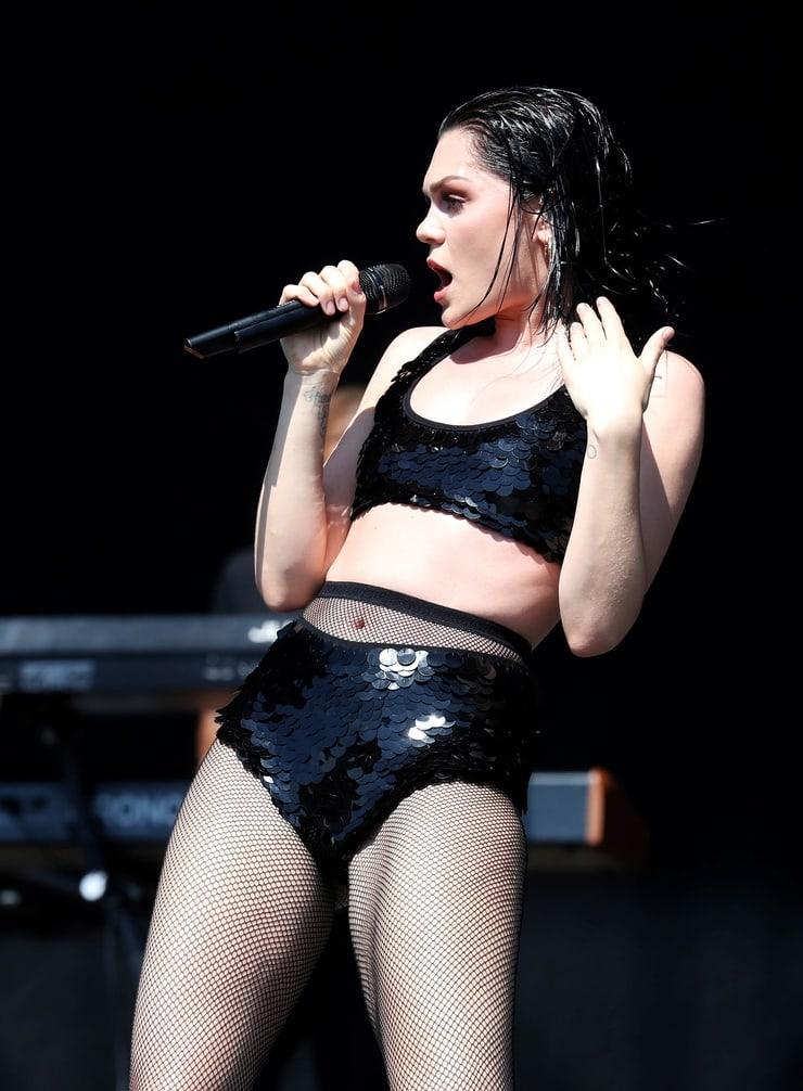 61 Sexy Jessie J Boobs Pictures Are Really Epic 637