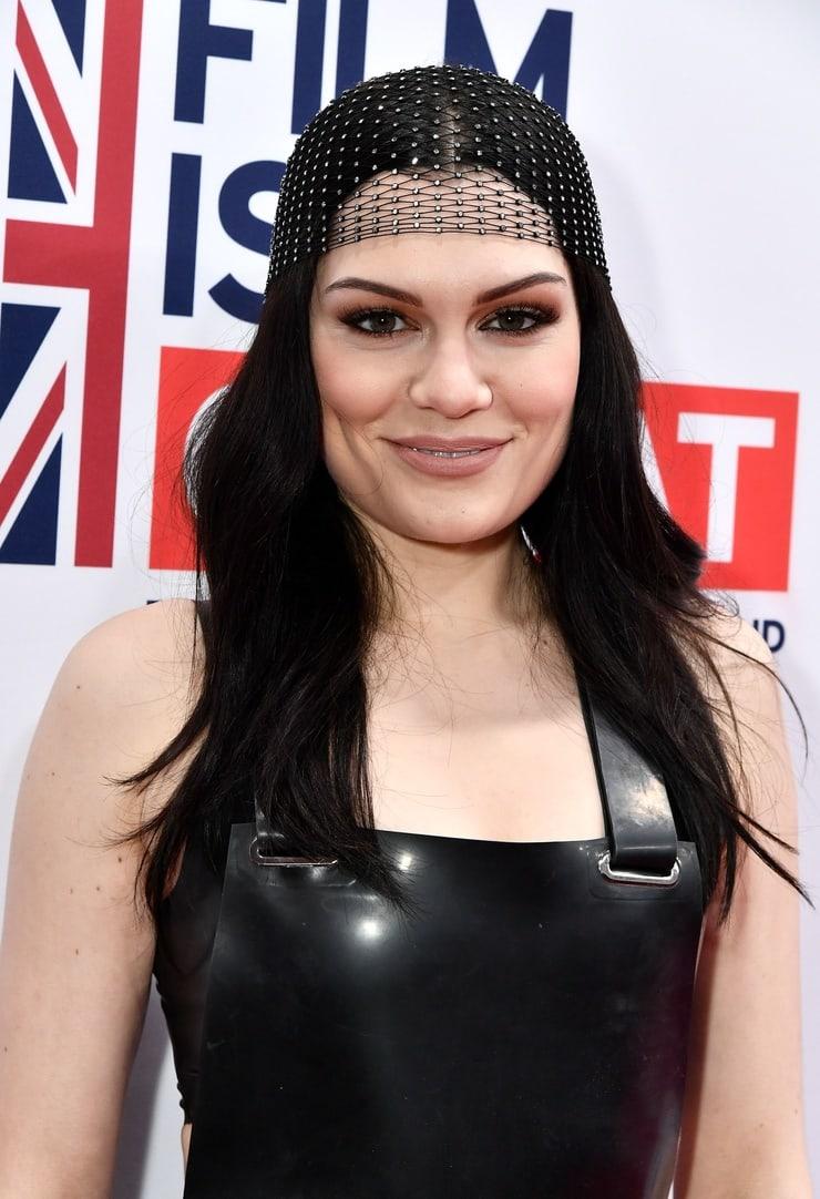 61 Sexy Jessie J Boobs Pictures Are Really Epic 22