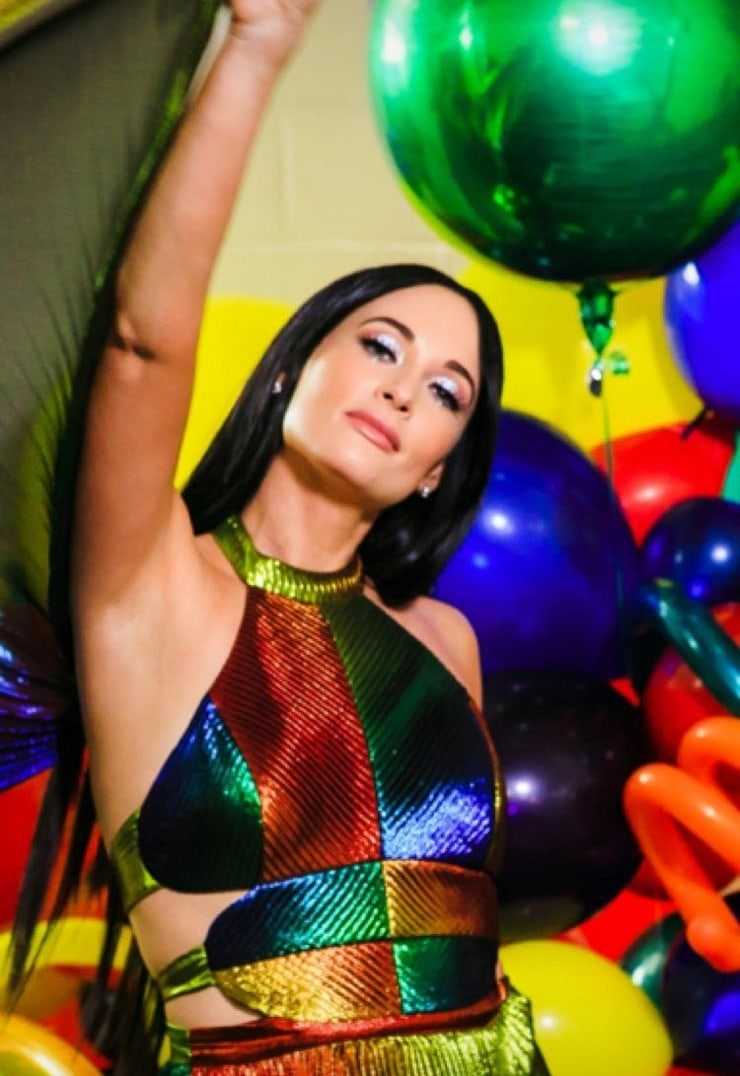 61 Sexy Kacey Musgraves Boobs Pictures Are Truly Entrancing And Wonderful 32