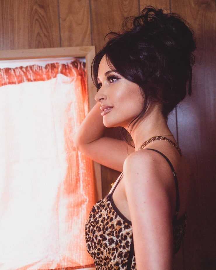 61 Sexy Kacey Musgraves Boobs Pictures Are Truly Entrancing And Wonderful 452
