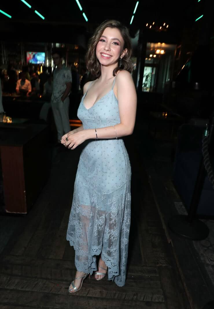 70+ Hot Pictures Of Katelyn Nacon Which Are Sure to Catch Your Attention 141
