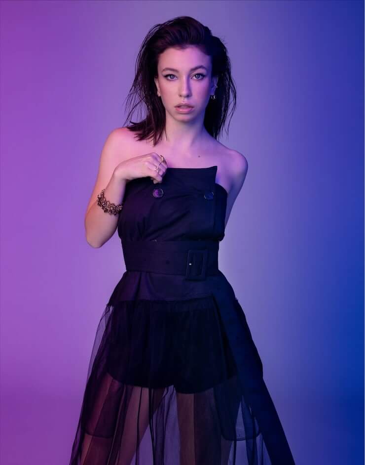 70+ Hot Pictures Of Katelyn Nacon Which Are Sure to Catch Your Attention 16