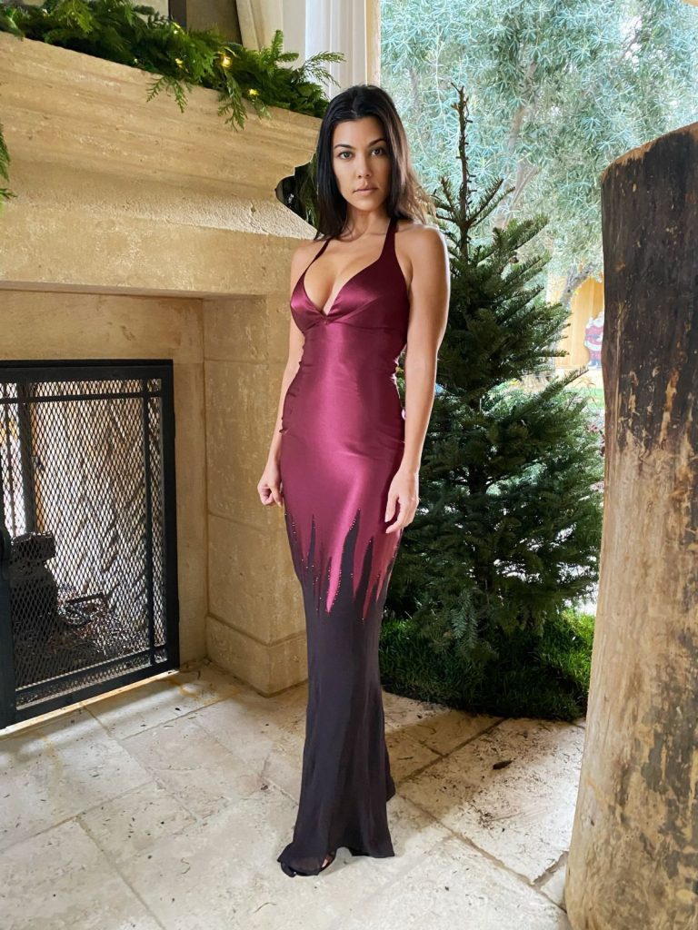56 Sexy and Hot Kourtney Kardashian Pictures – Bikini, Ass, Boobs 52
