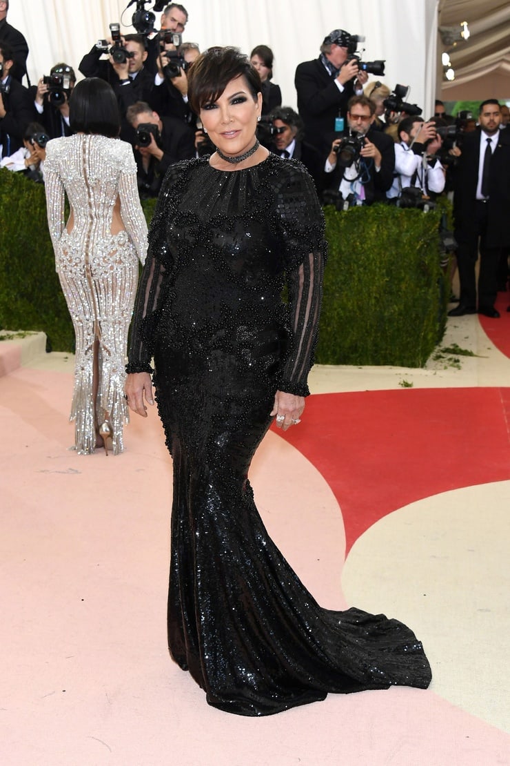 51 Hot Pictures Of Kris Jenner Are Windows Into Heaven 30